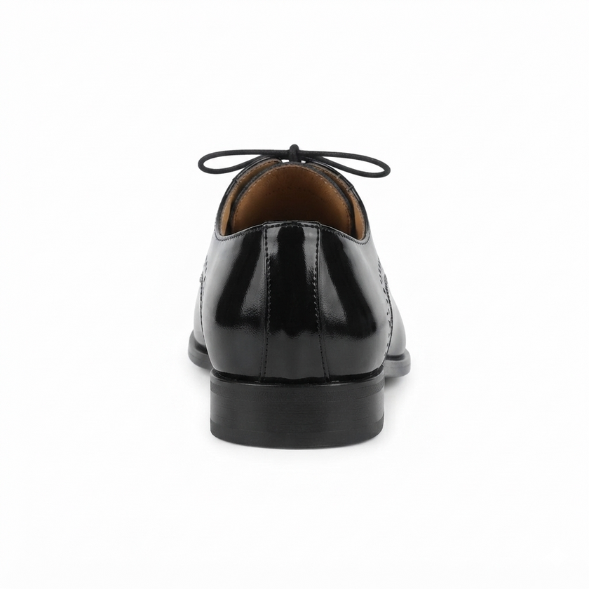 The Mantova Handcrafted Black Patent Leather Brogue Lace-Up Derby for Men