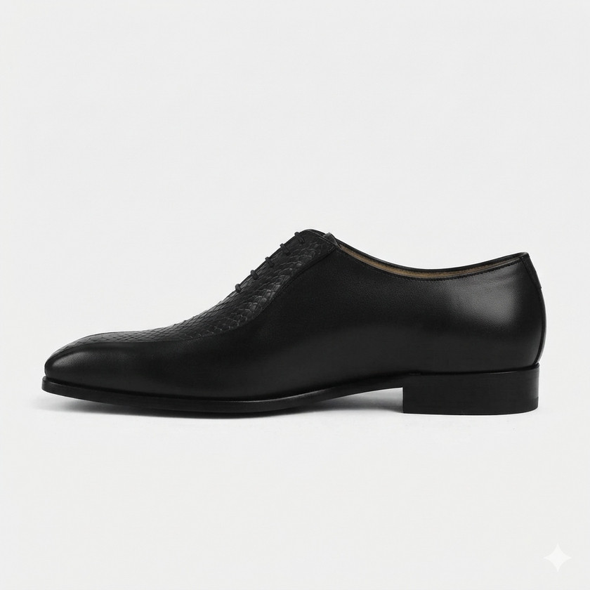The Verona Royale Noir Croc Embossed Leather Lace Up Oxfords with Sculpted Silhouette and Refined Italian Inspired Finish for Men